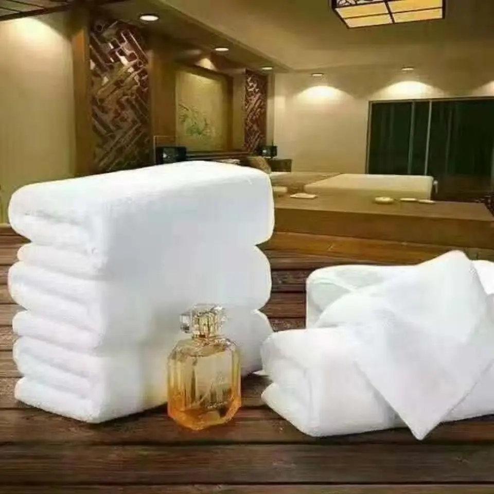 Simple White Soft Premium High Quality Thick Bath Towels for Adults Wholesale