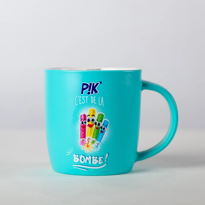 Customized logo ceramic mugs travel mugs with fashion designs