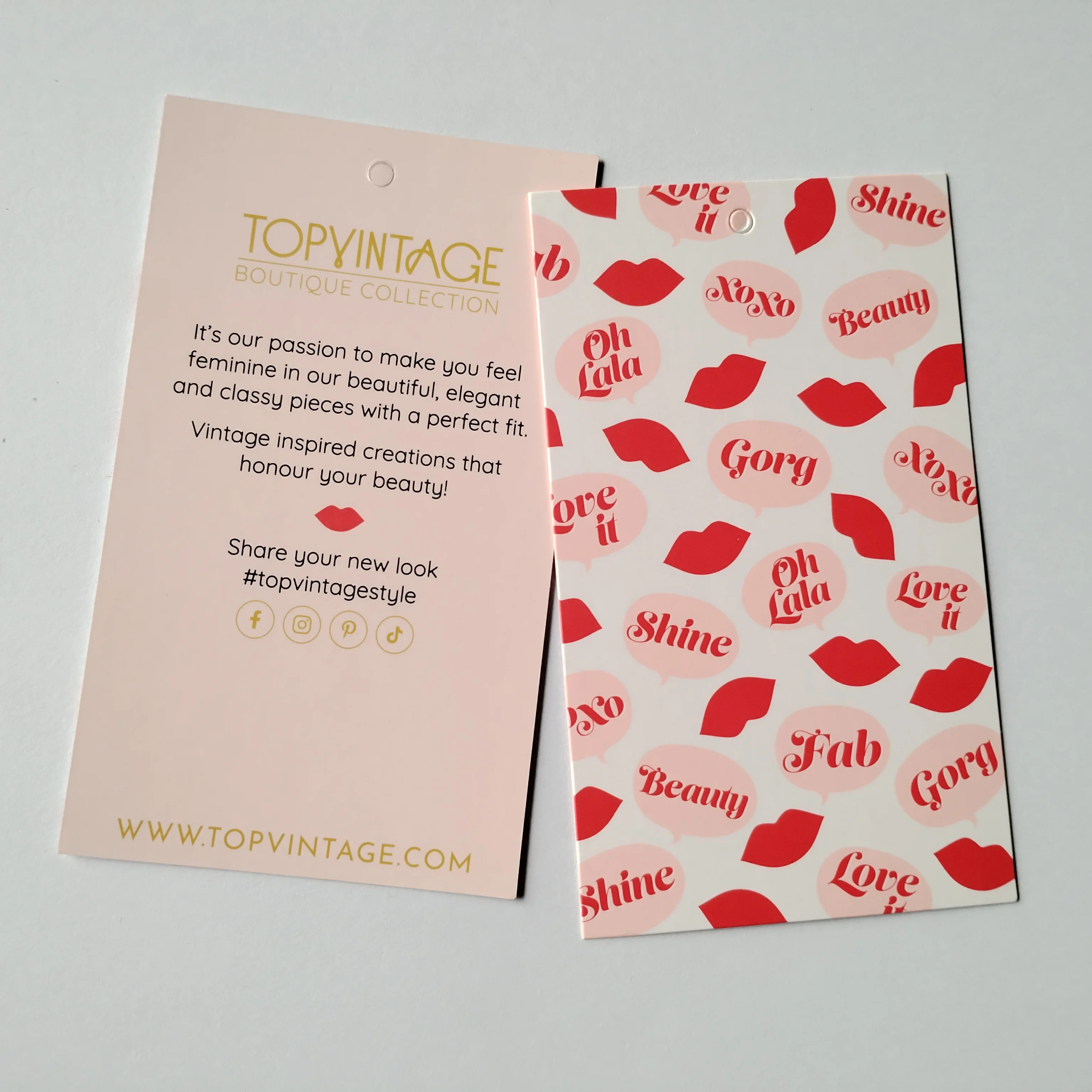 HT26 Clothing Paper Hang tag and Label with String And Pin Custom Printed Cardboard Brand Logo Luxury Hangtag for Garment