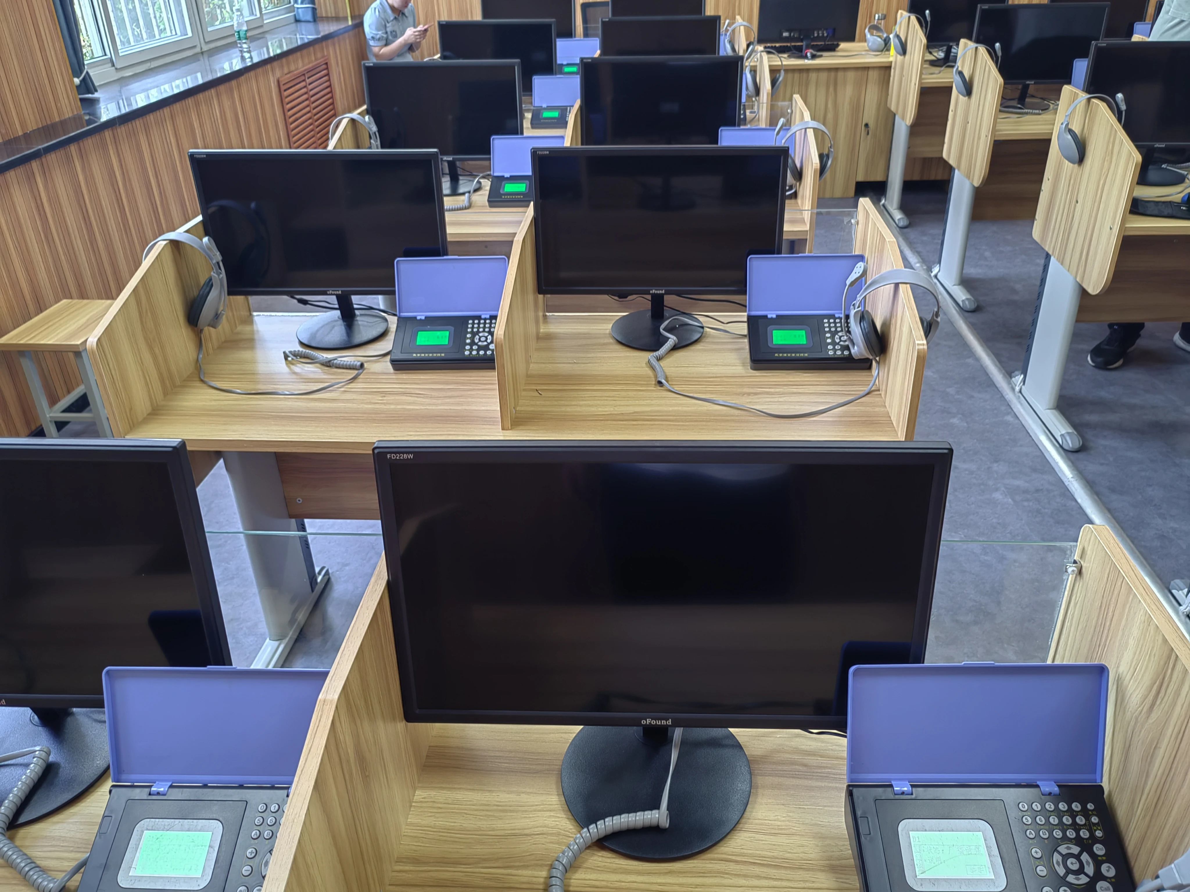 digital laboratory structures for school