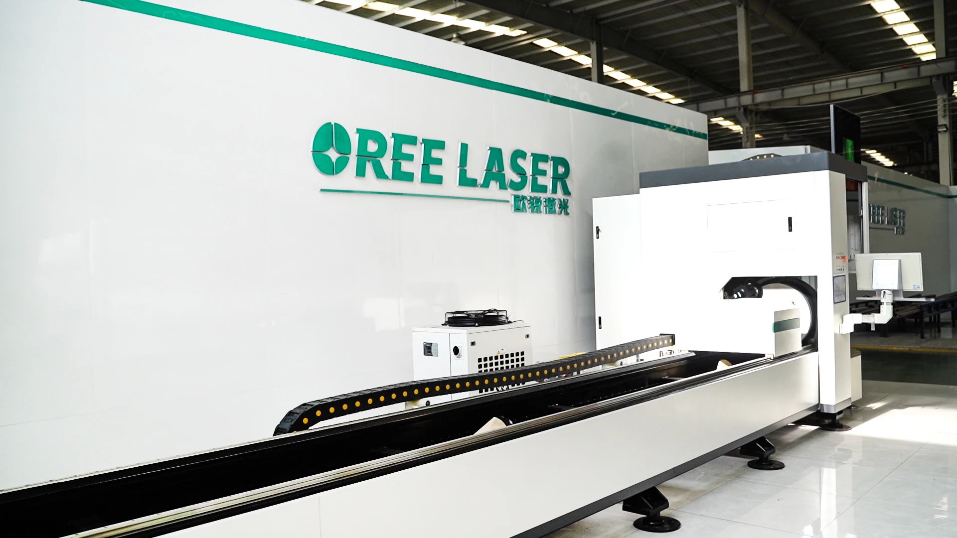 Fiber Laser Cutting Machine 1000W-6000W Metal Sheet Cutter Machine with Working Area 6000 X1500mm for SS/CS/ MS