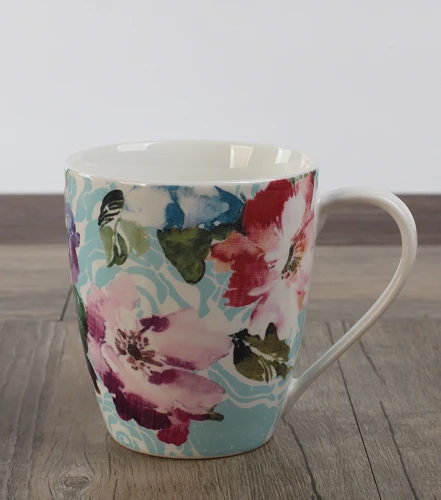 European Ceramic Tableware Bowl Plate Dinner Set Fine Bone China with Flower Dinnerware Sets Europe on Glaze Dinnerware Set