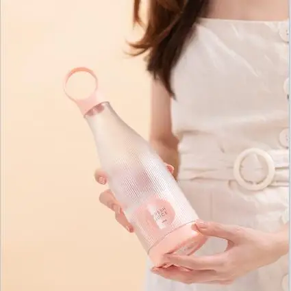 Wholesale rechargeable portable blender wireless 2022 private label mini blender cup