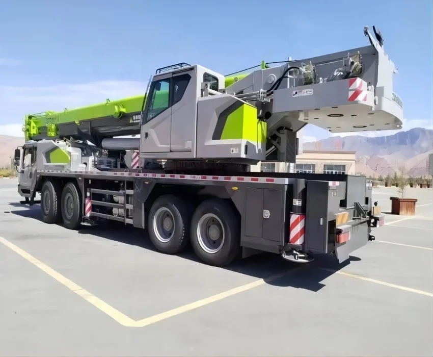 Zoomlion ZTC801V562-1: Versatile and Efficient 80-ton Truck Crane for Different Applications