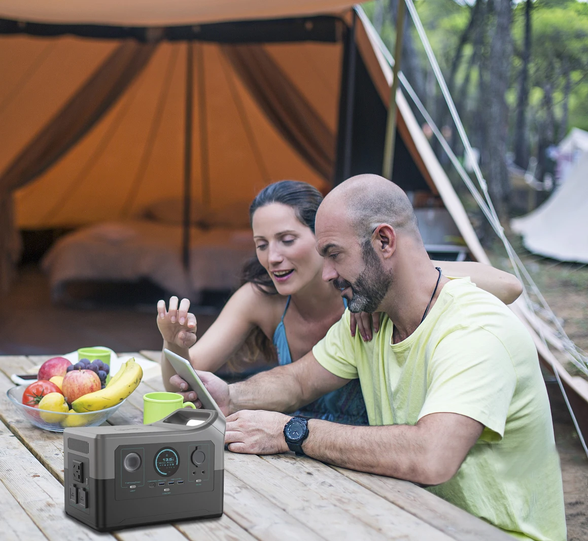 Portable Solar Charging Station Lifepo4 Lithium Ion Battery Outdoor Portable Power Station