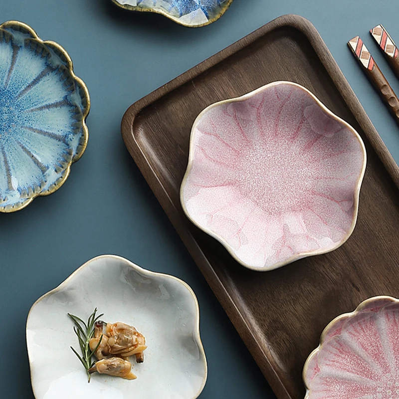 Wholesale Flower Shape Japanese Style Small Ceramic Bowls Porcelain Food Snack Bowls Dipping Seasoning Sauce Dishes