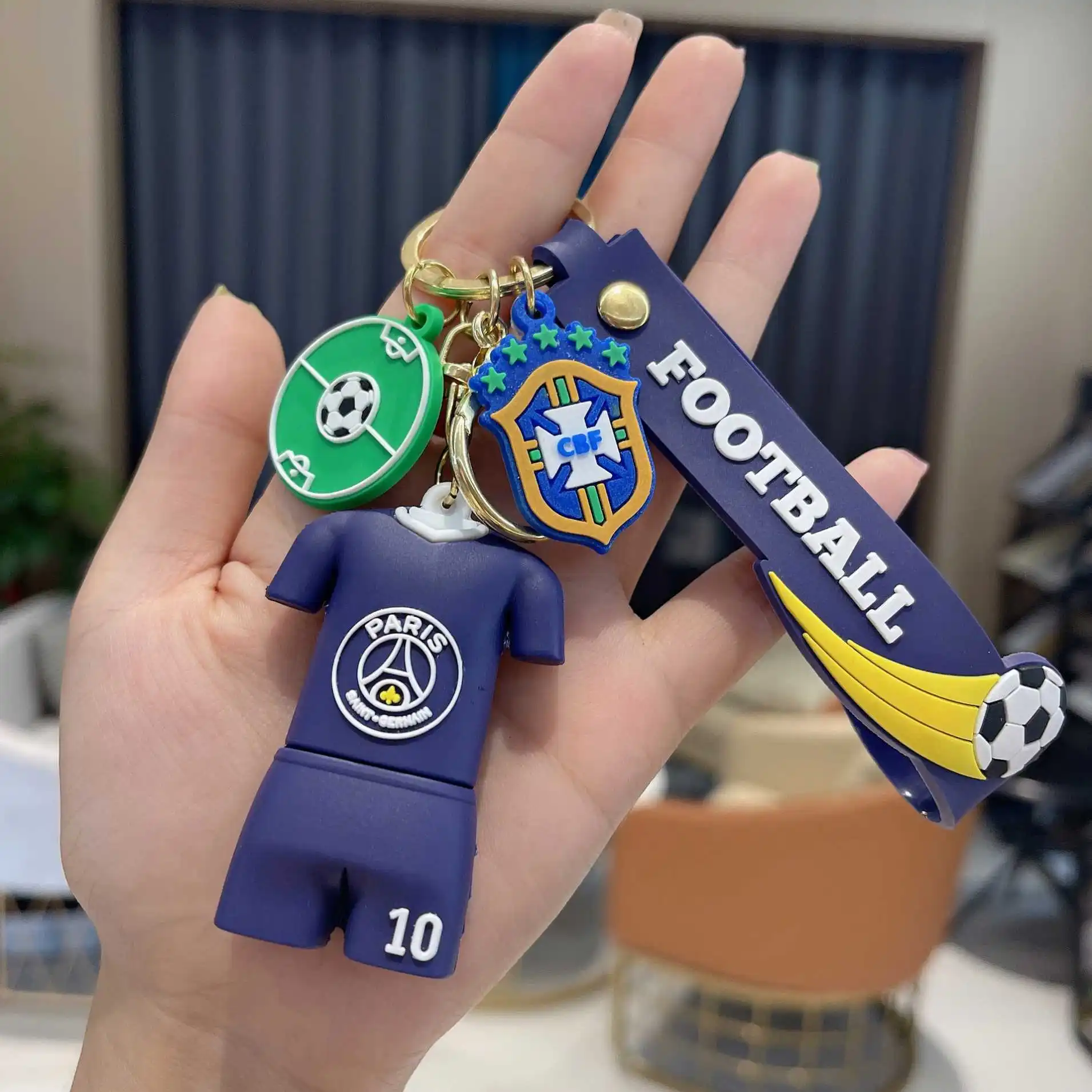 Custom PVC Wholesale soft rubber ball jersey keychain pendant football keychain Games souvenirs