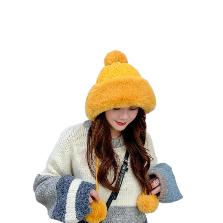 New Design Fashion Custom Cute Knitted Pom Thicken Nit Bobble Beanie Hats For Ear Protection