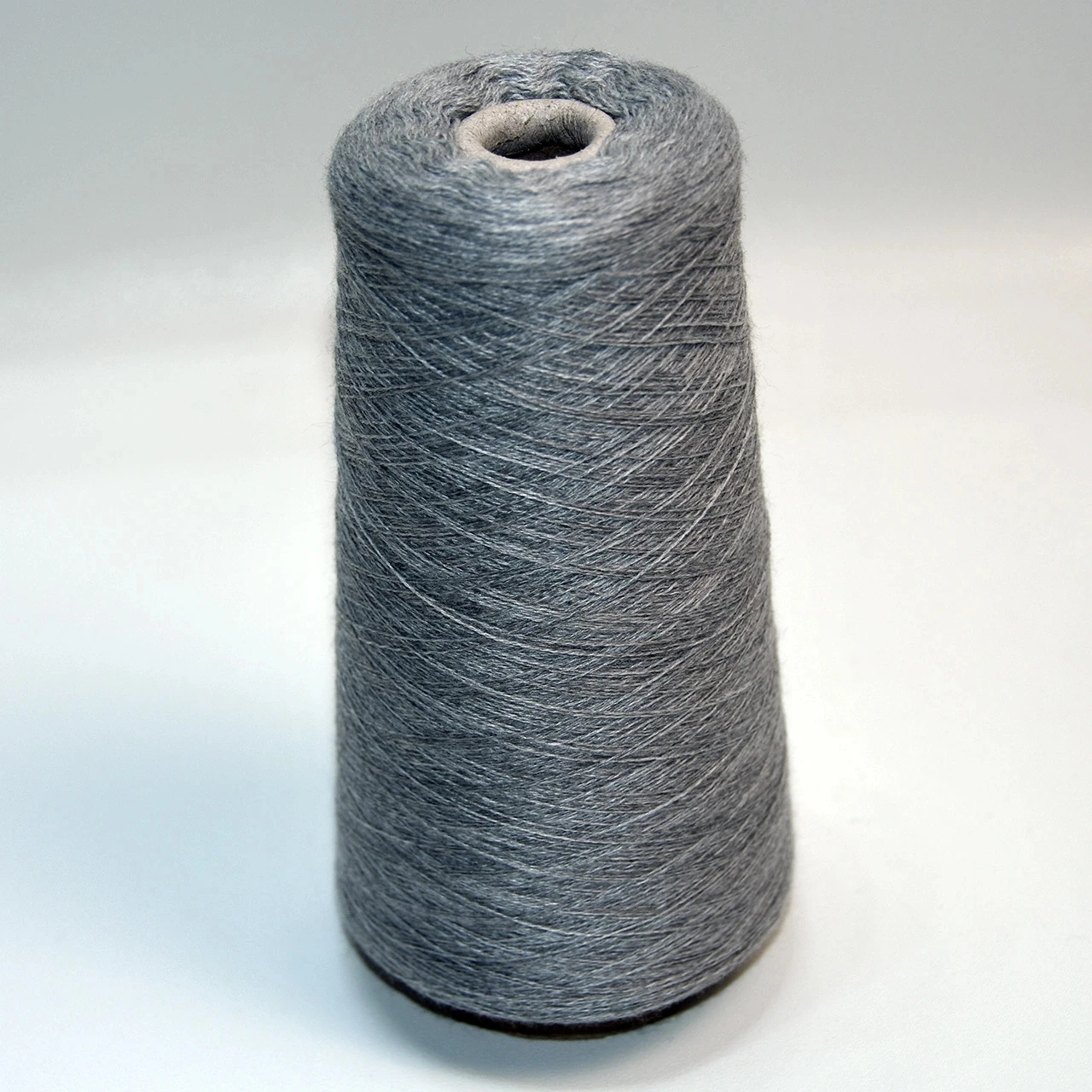 Colors 100% Merino Wool Yarn Hand Knitting Yarn for Sweater and Scarf