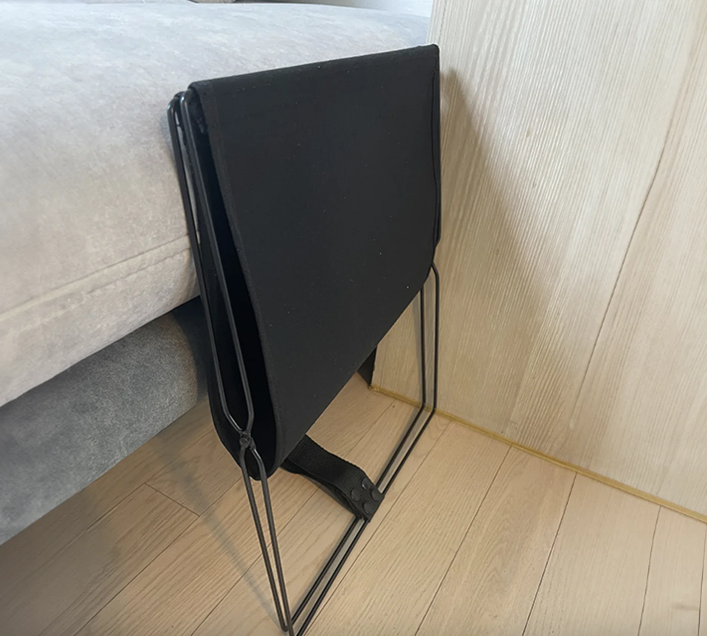 Foldable Storage Rack For Magazines Newspapers Cloth Art Books And Bag