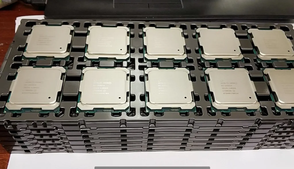 Low Cost Intel Xeon Processor E5-2640 Server CPU