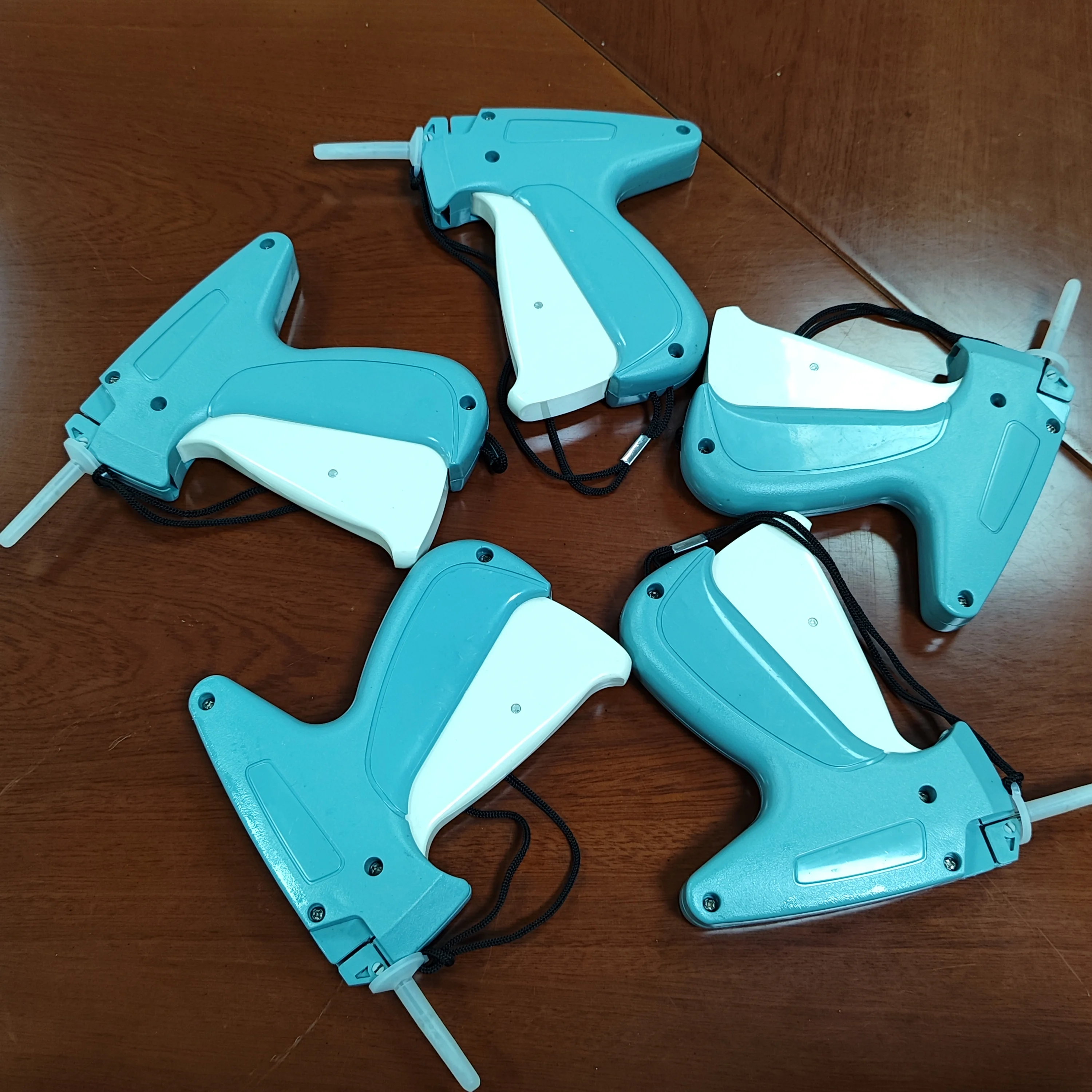 Booster Custom Color Garment Price Metal Pear Shape Safety Pins For Garment Clothing Plastic Hard Tag Pin