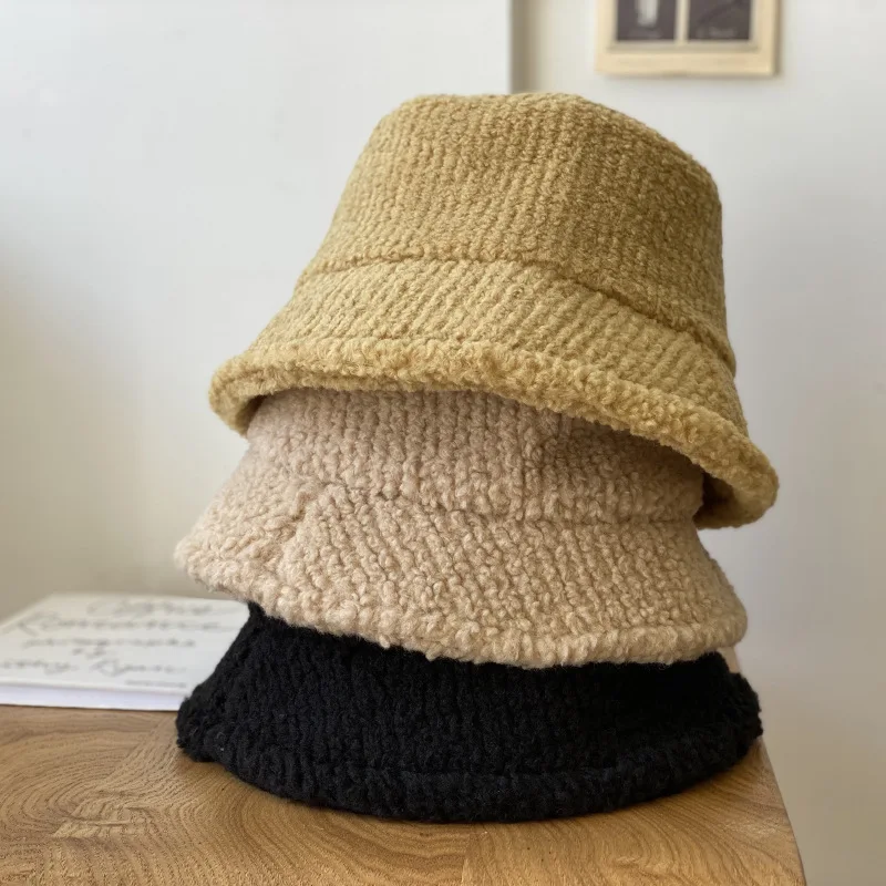 New design of the popular lamb plush bucket hats shopping with warm bucket hats thick wide eaves breathable bucket hats