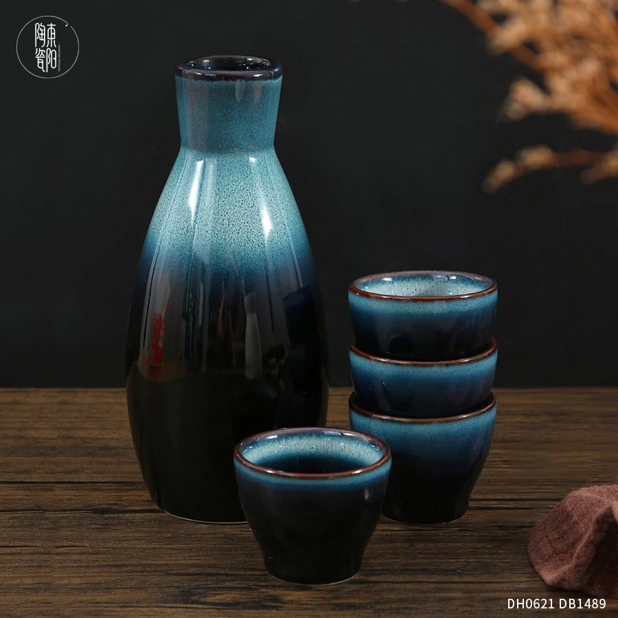 Set of 5 porcelain retro sakes cup set wholesale custom logo japanese ceramic sake bottle set