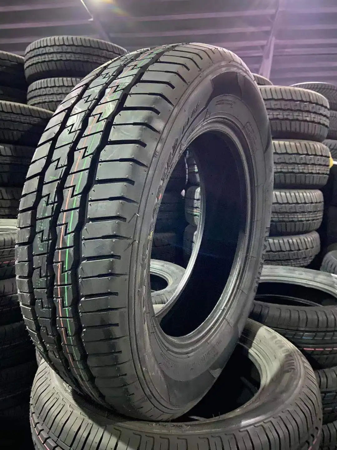 17 inch 4X4 auto suv car tyres wholesale 265/70r17 265/65r17 hig quality off road AT MT tire