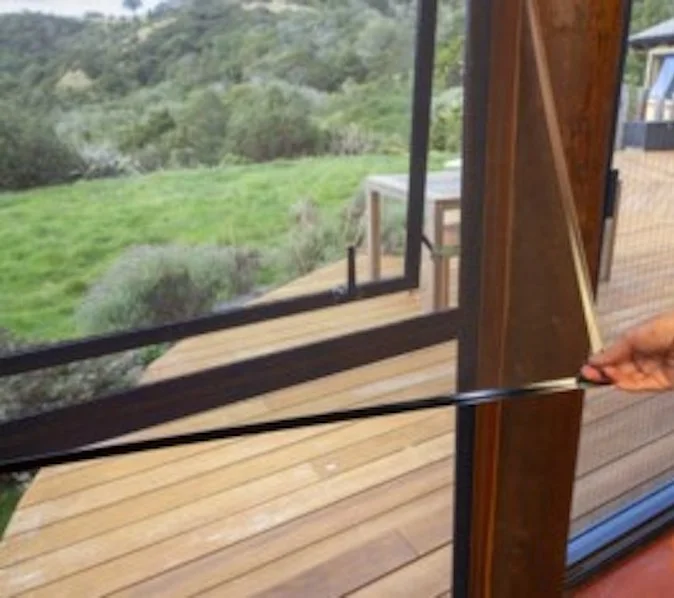 Easy to install European style fiberglass screen magnetic fame window mosquito net fly screens window