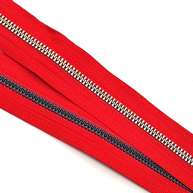 Factory Wholesale 3# 5# 8# Open End Zipper Metallization Film Zipper Chain Paste Gold Silver Film Metal Plastic Resin Zipper