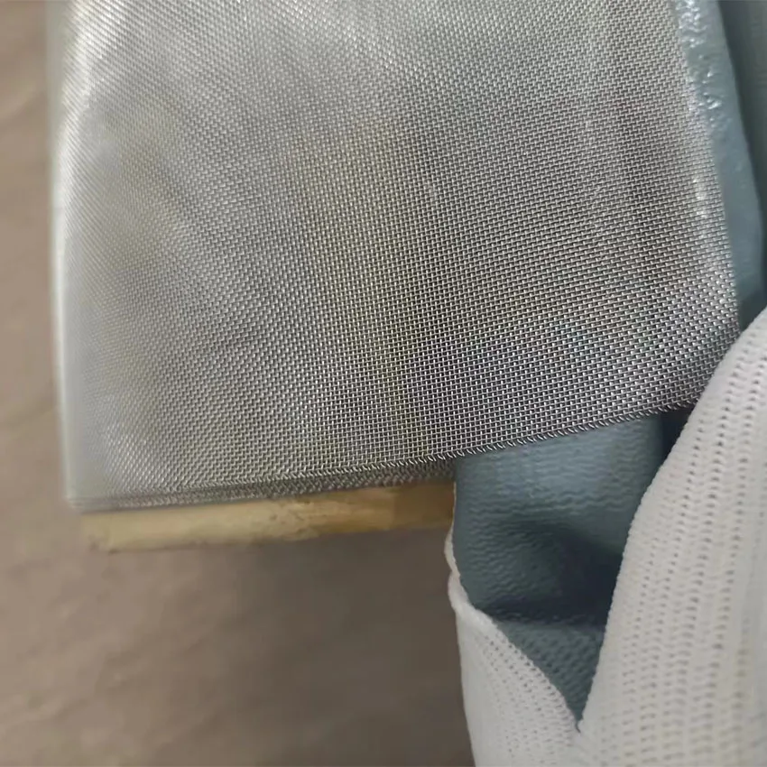 Black Coated in roll  MOSQUITO NET   3ft stainless steel window screen