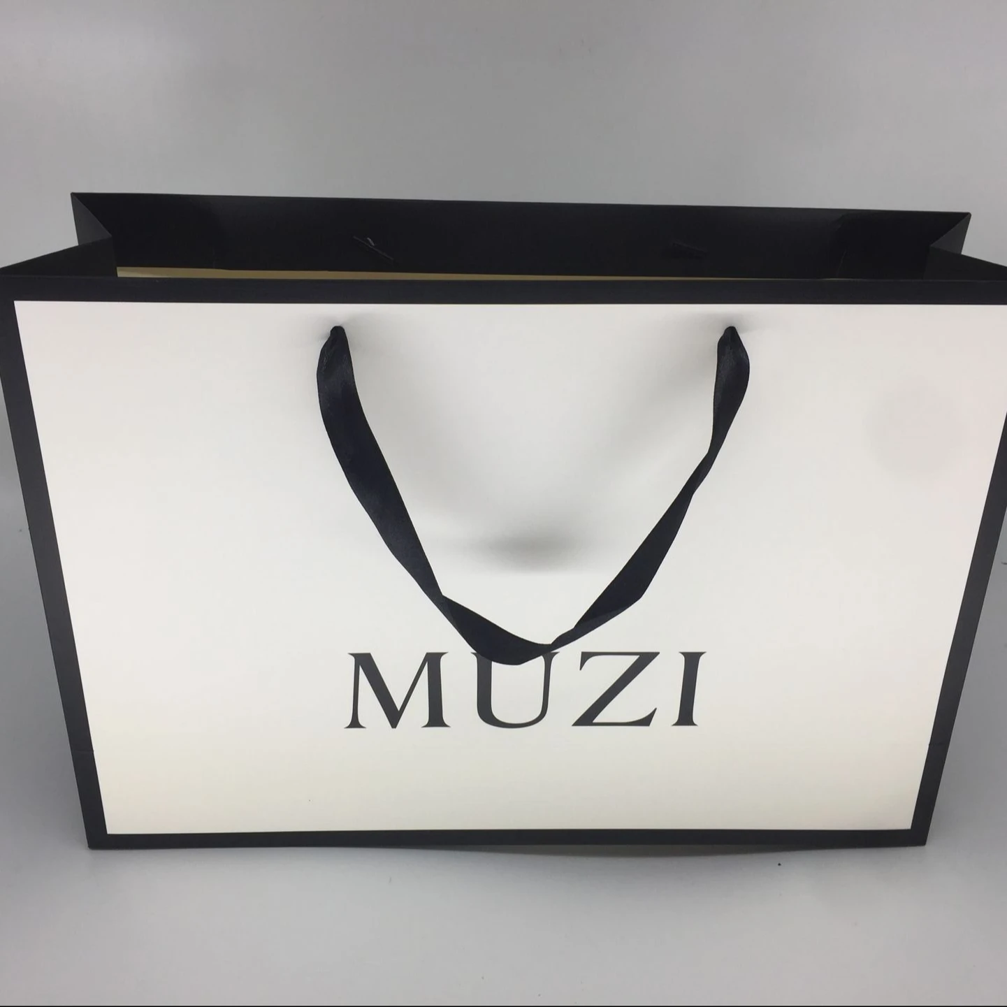 Custom Printing Logo Clothing Shopping Gift Jewelry Packaging Paper Bag for Packing Shoes Clothes