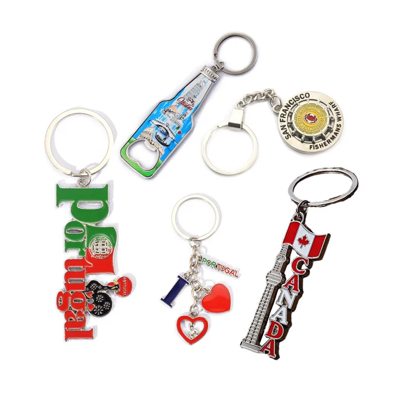 Charm Key Ring Tourist Key Chain Canada Souvenir Maple Leaf Keychain Souvenir Crafts Enamel Lapel Pin Badge