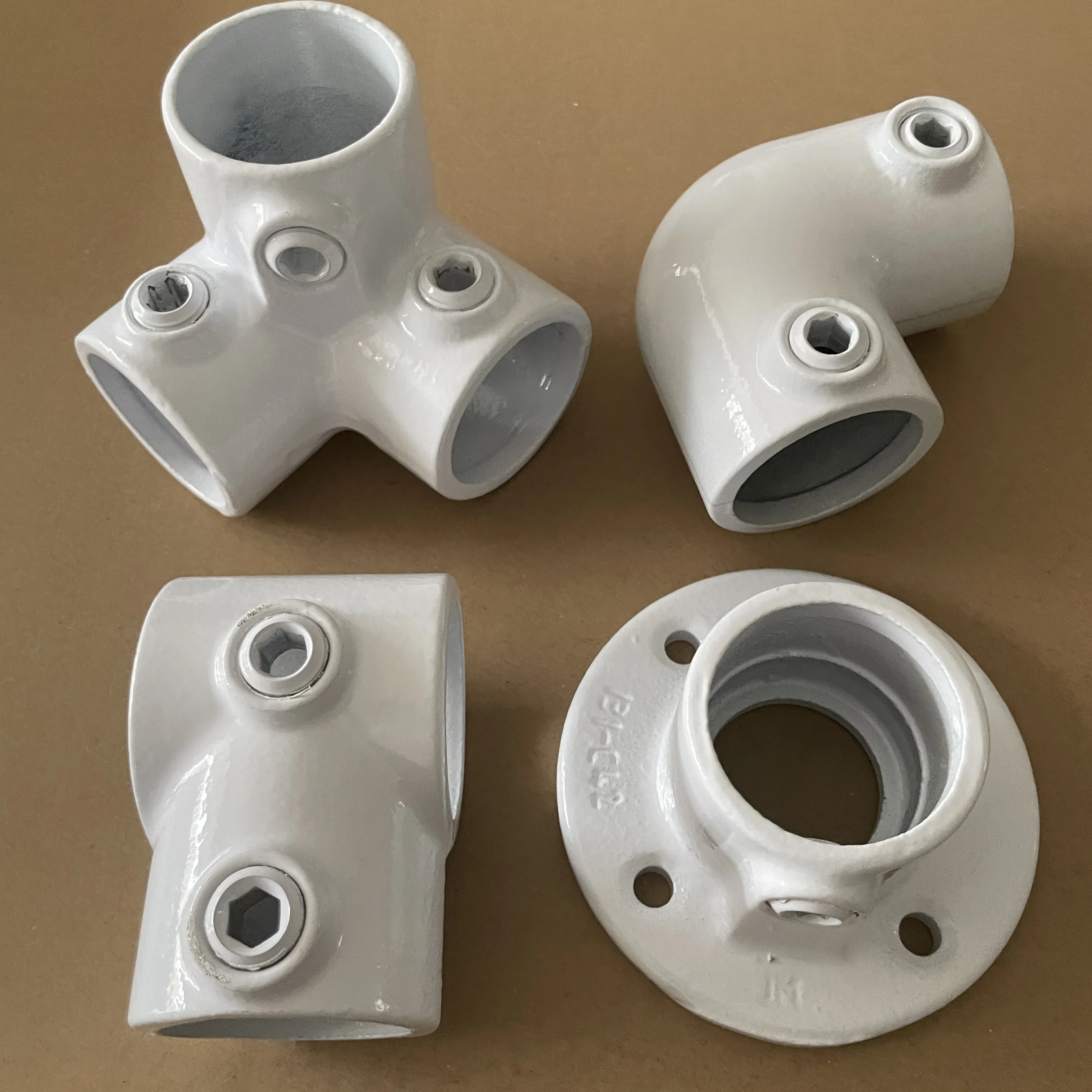 key clamp pipe fittings 2.jpg