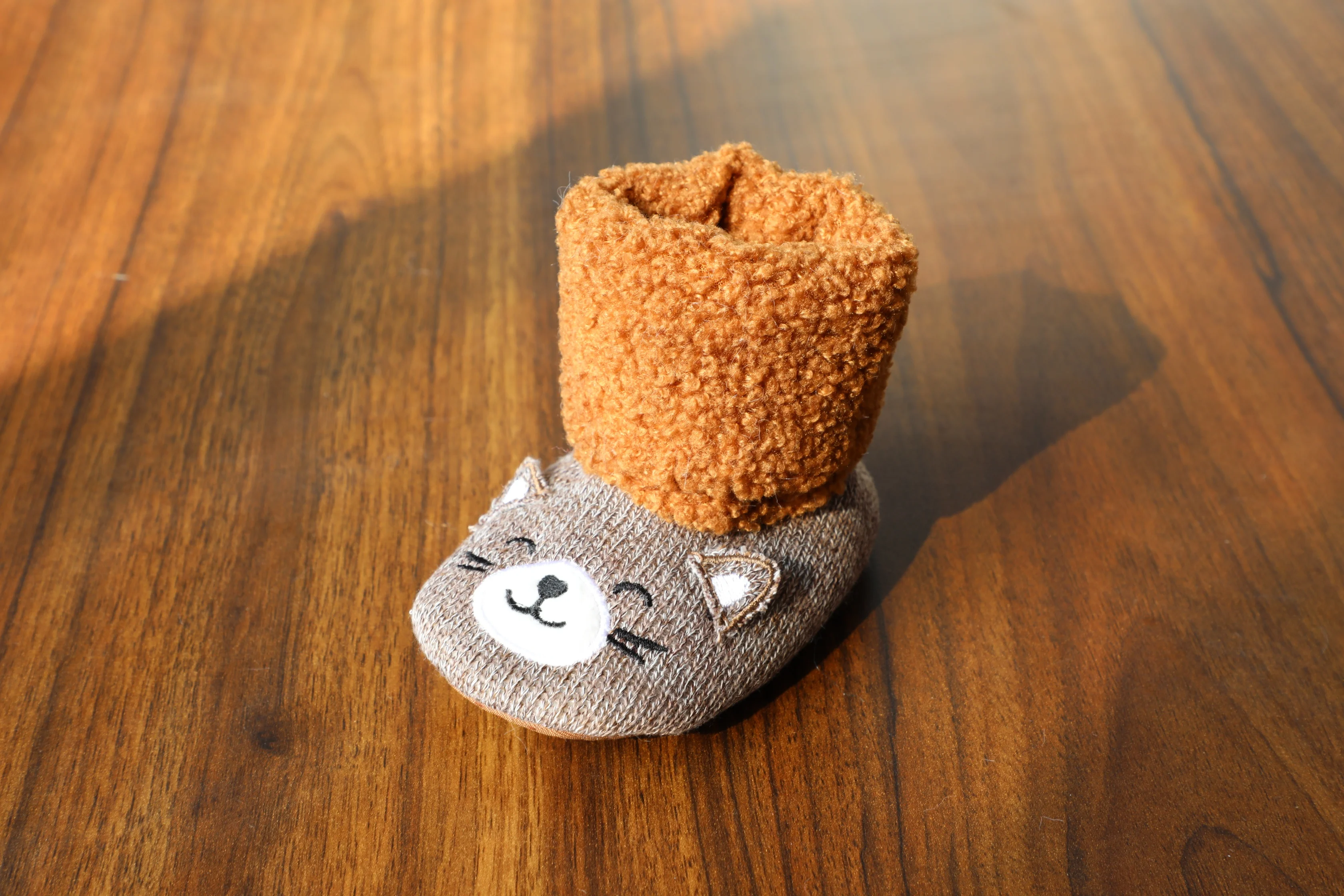 Супер мягкие коричневые милые животные детские тапочки кошка бархатная зимняя детская обувь