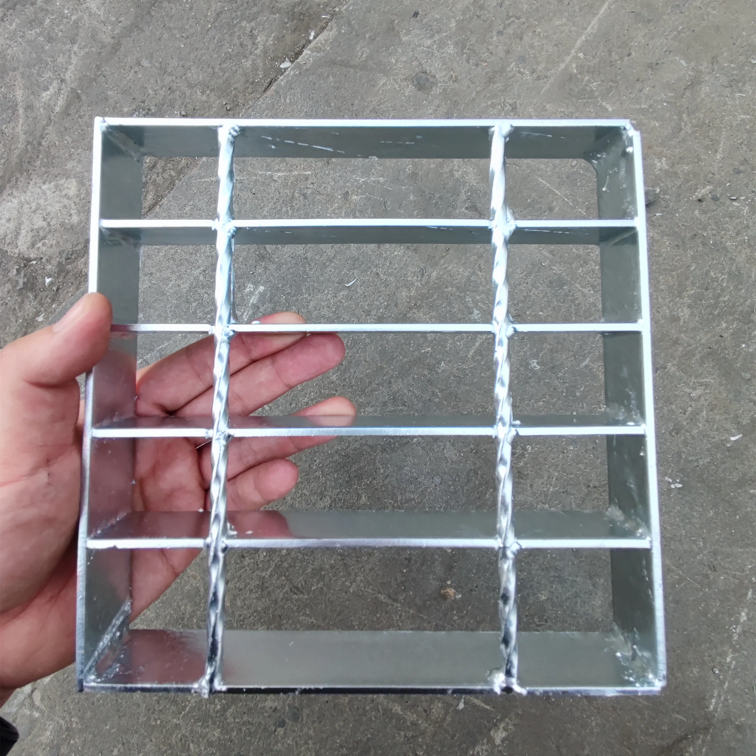 Hot sale galvanized metal floor grating  for industrial platform use