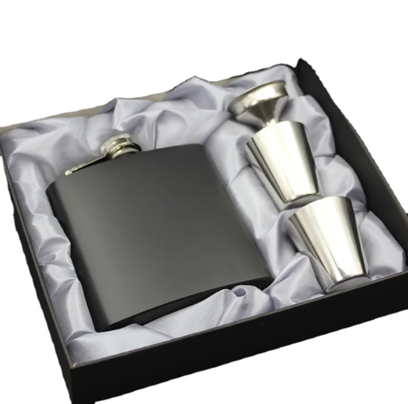 Factory wholesale classic matte black water bottle 7oz liquor hip flask gift set man stainless steel whiskey alcohol hip flask