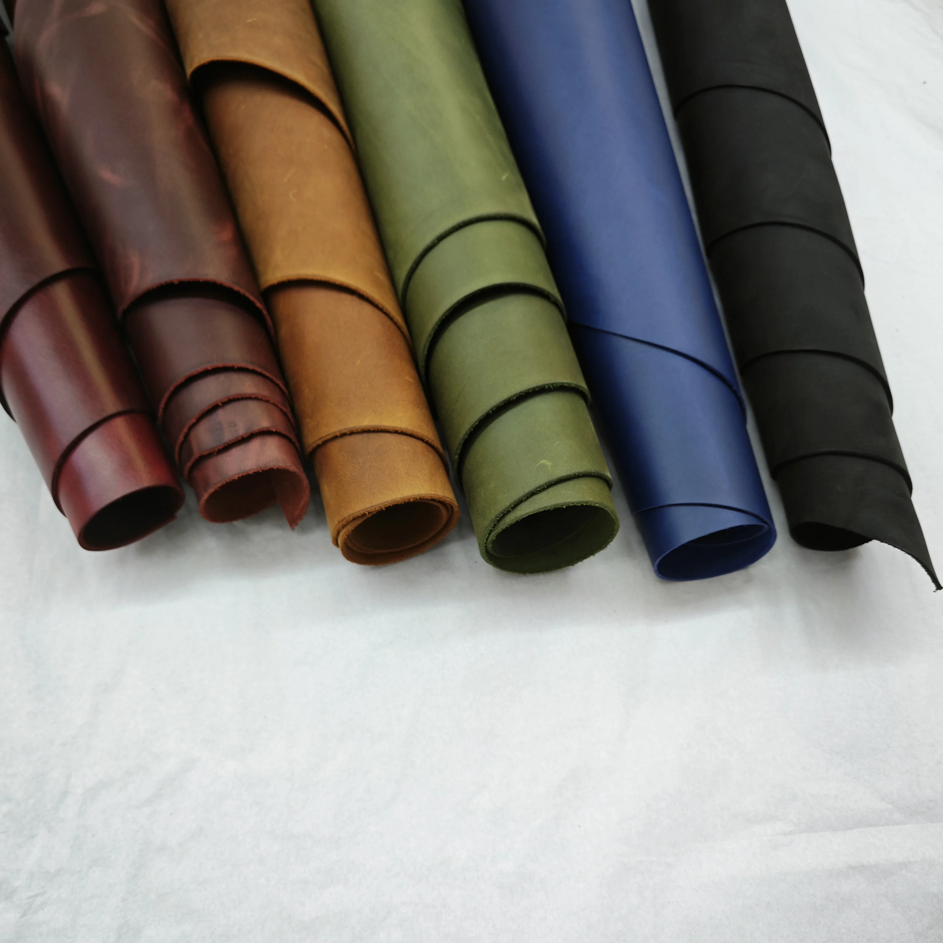 Vintage Oil Wax Crazy Horse Genuine Cowhide Leather For Keychain Wallet