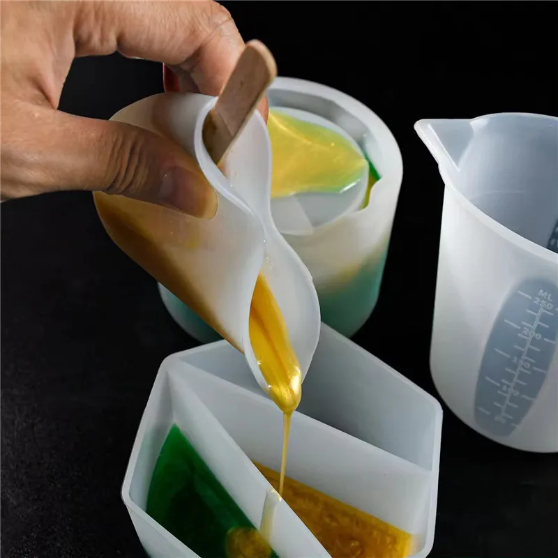 Y11002 Wholesale 500ml Silicone Measuring Cup DIY Making Tool With Scale Silicone Cup