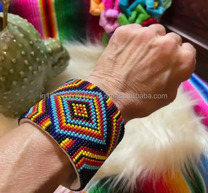 Hot selling Handmade Unique Design  stylish beaded bracelet for stylish and lover of western fashion