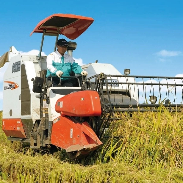 Б/у Сельскохозяйственный комбайн kubota