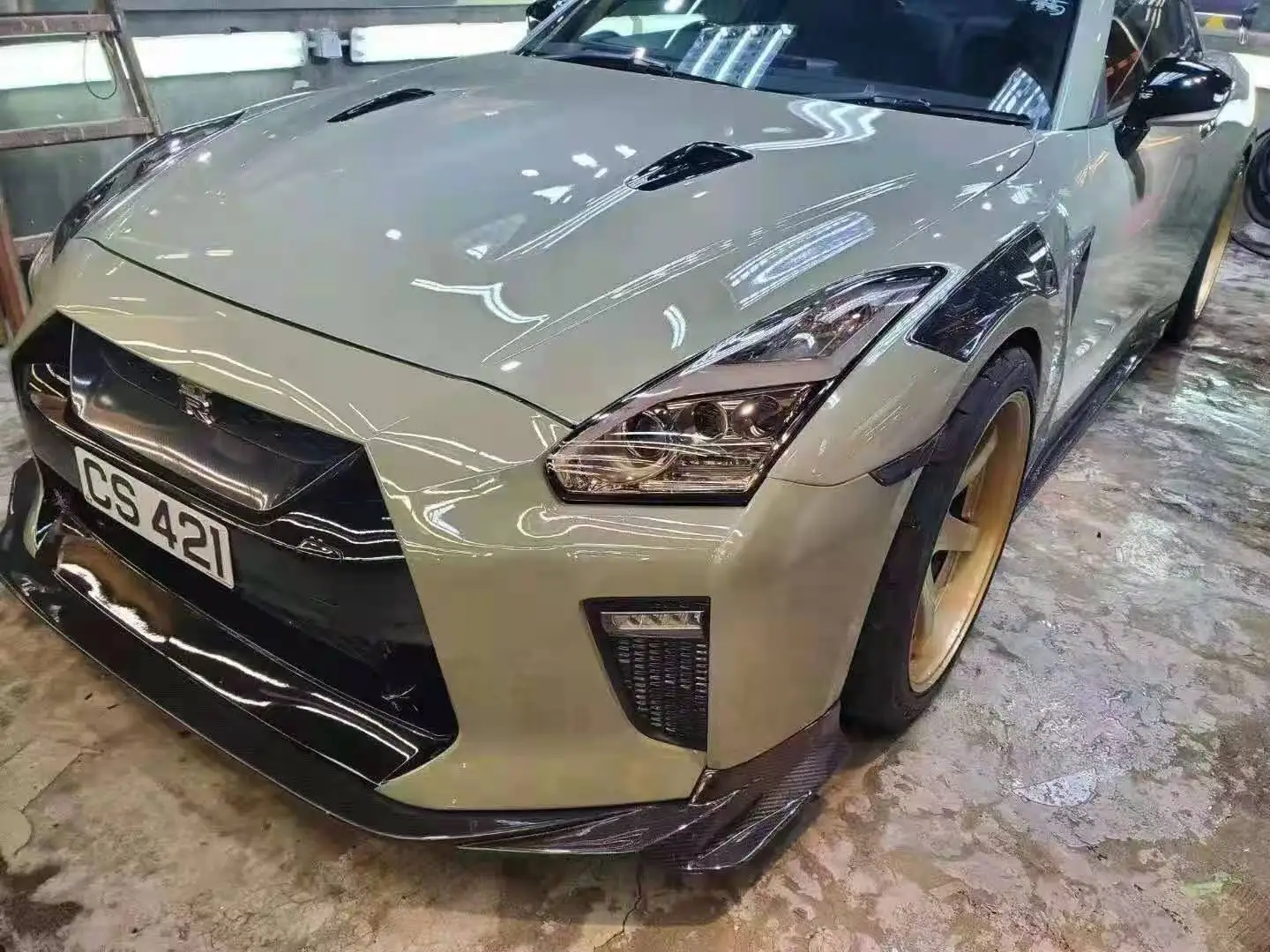 Nismo style half carbon fiber body kit for GTR R35 bumpers fenders side skirts wing