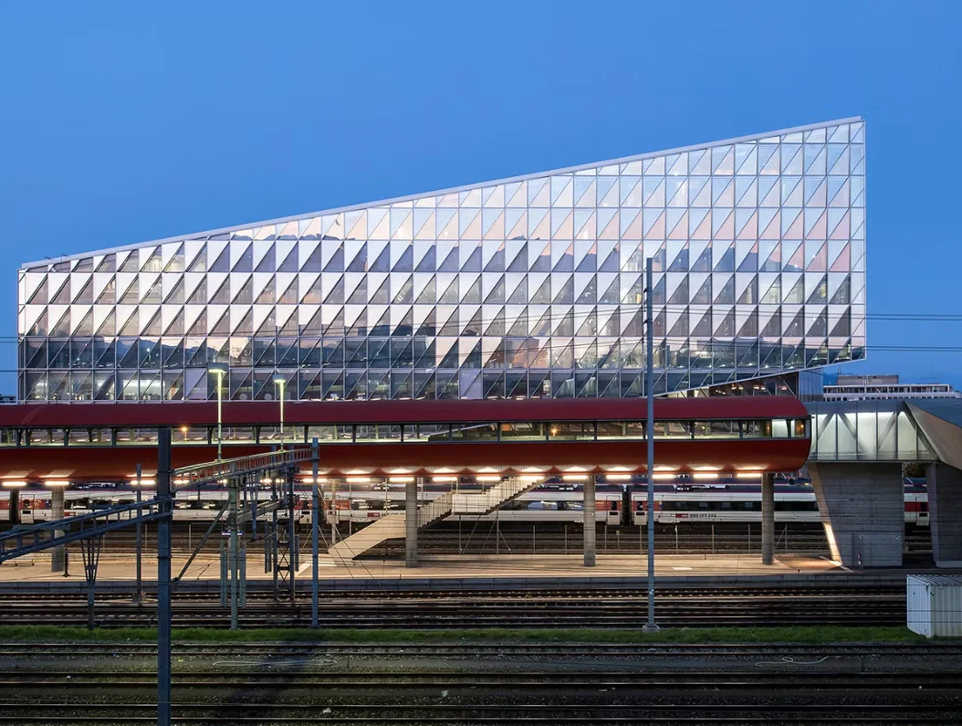 Building Construction Reflective Glass Aluminium Unit Curtain Wall System