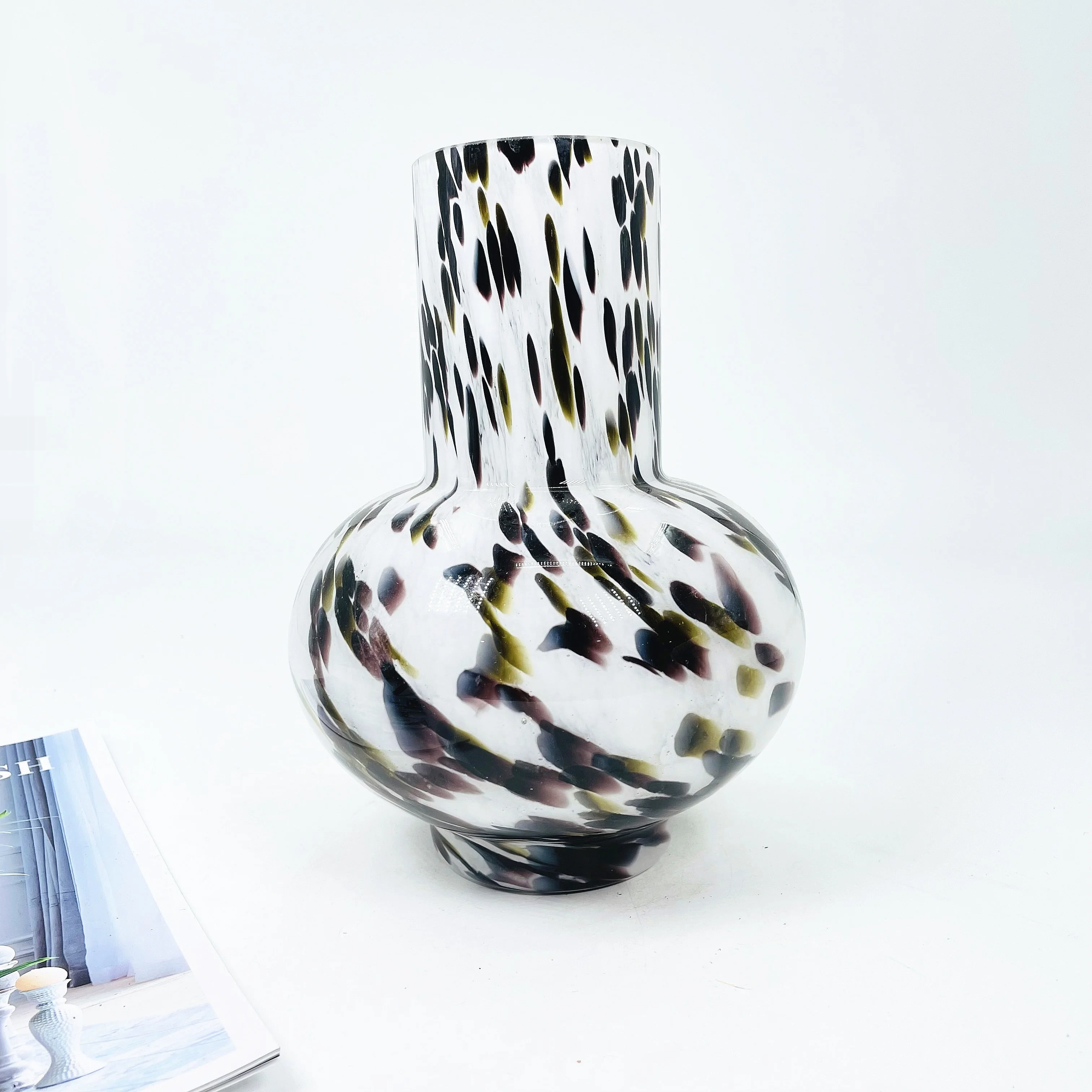 Creative glass vase for home office decoration Cylinder shape colorful glass vase
