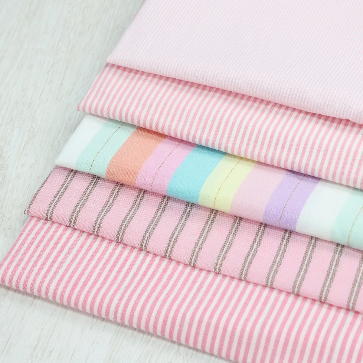 Colorful Design Breathable Sweat-Wicking 100% Cotton Yarn Dyed Plain Striped Poplin Clothing Fabric