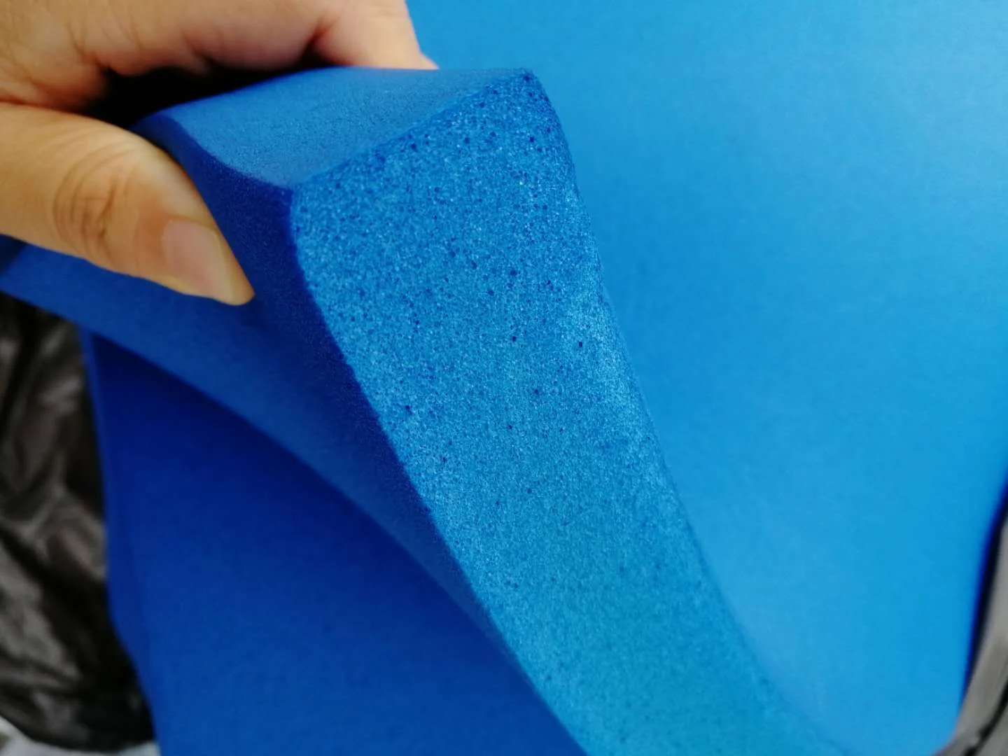 Superlon Closed Cell Elastomeric Nitrile Rubber Foam Insulation Roll