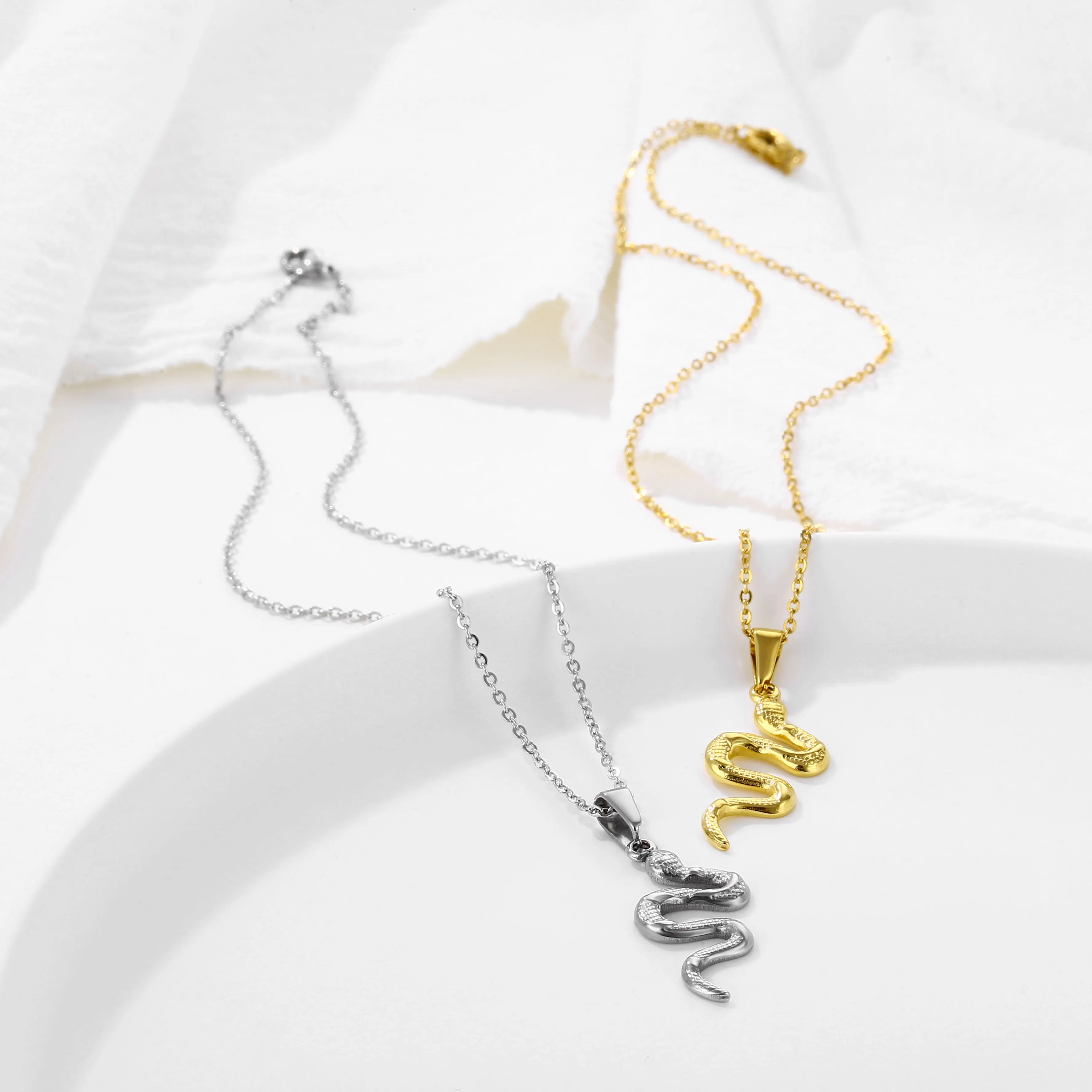 Punk Men Serpent Necklace Stainless Steel Snake Pendant Hips Hops Cobra Charms Gold Silver Animal Snake Cable Chain Jewelry