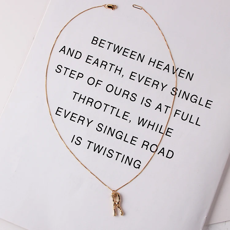 More Popular Design Brass 16k Gold Plating Letter R Pendant Necklace Fashion Charms Necklace For Women