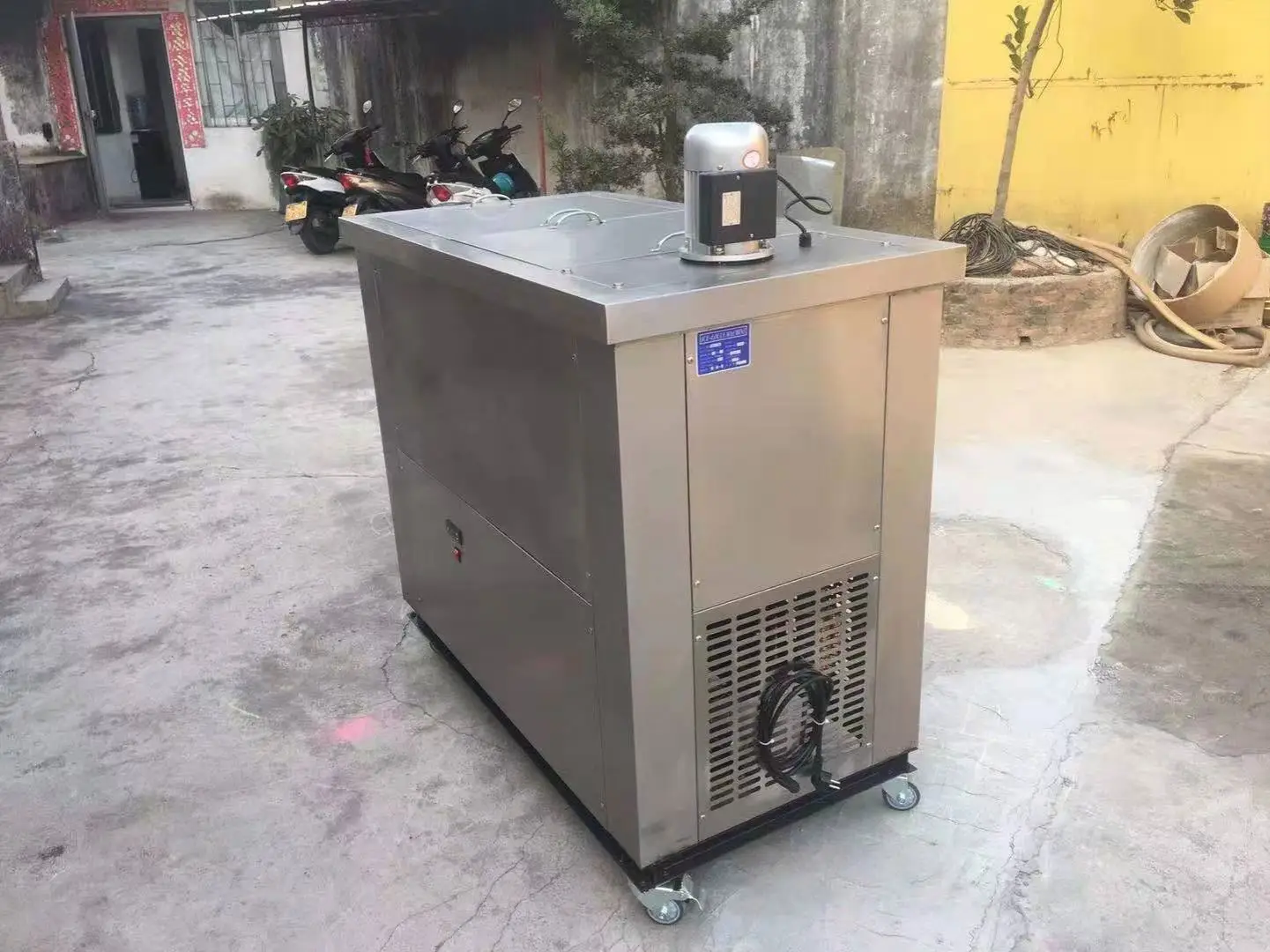 4 формы автоматическая машина для производства мороженого