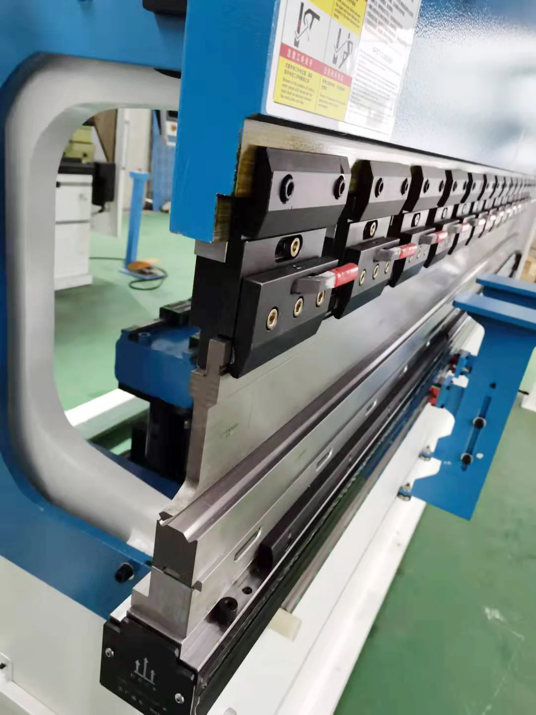 125T/3200 DA53T гидравлический фрикционный пресс с ЧПУ, тормозные инструменты