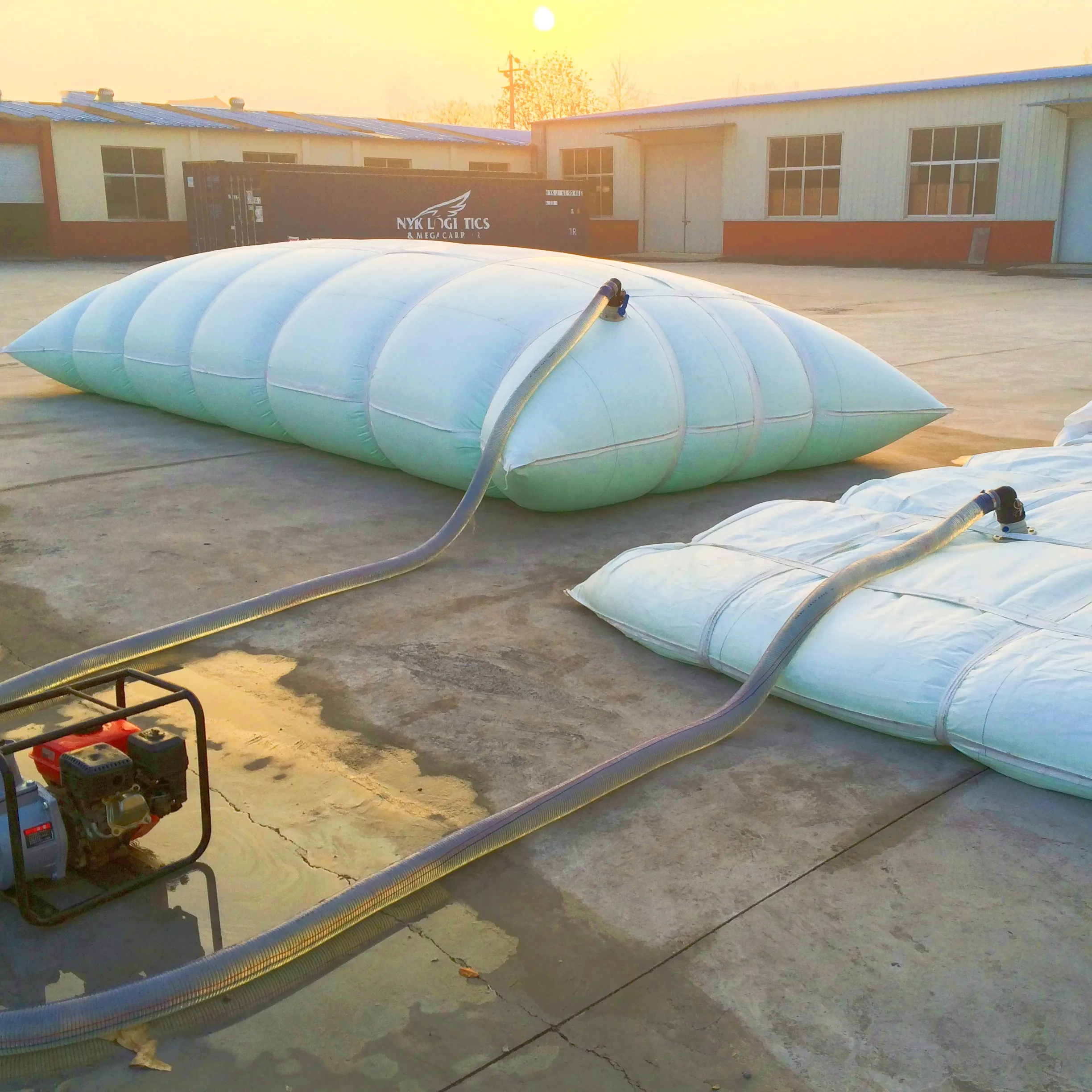 container flexitank for bitumen transport