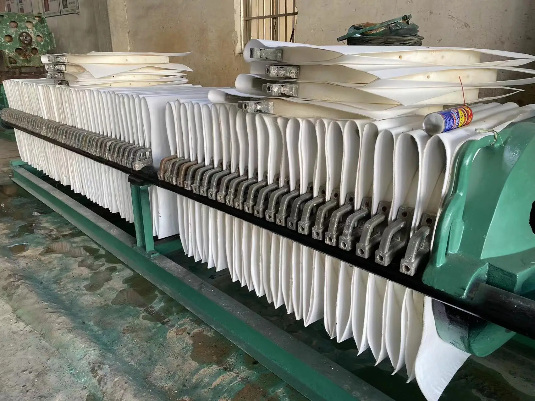 Round Plate Ceramics Mugs Material  Filter Press Machine  Lower Price Filter Press For Clay Filter Press