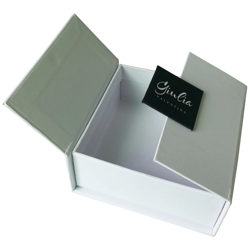 Custom Logo Luxury Magnet Shipping Packaging Paper Cardboard Box White Magnetic Gift Box