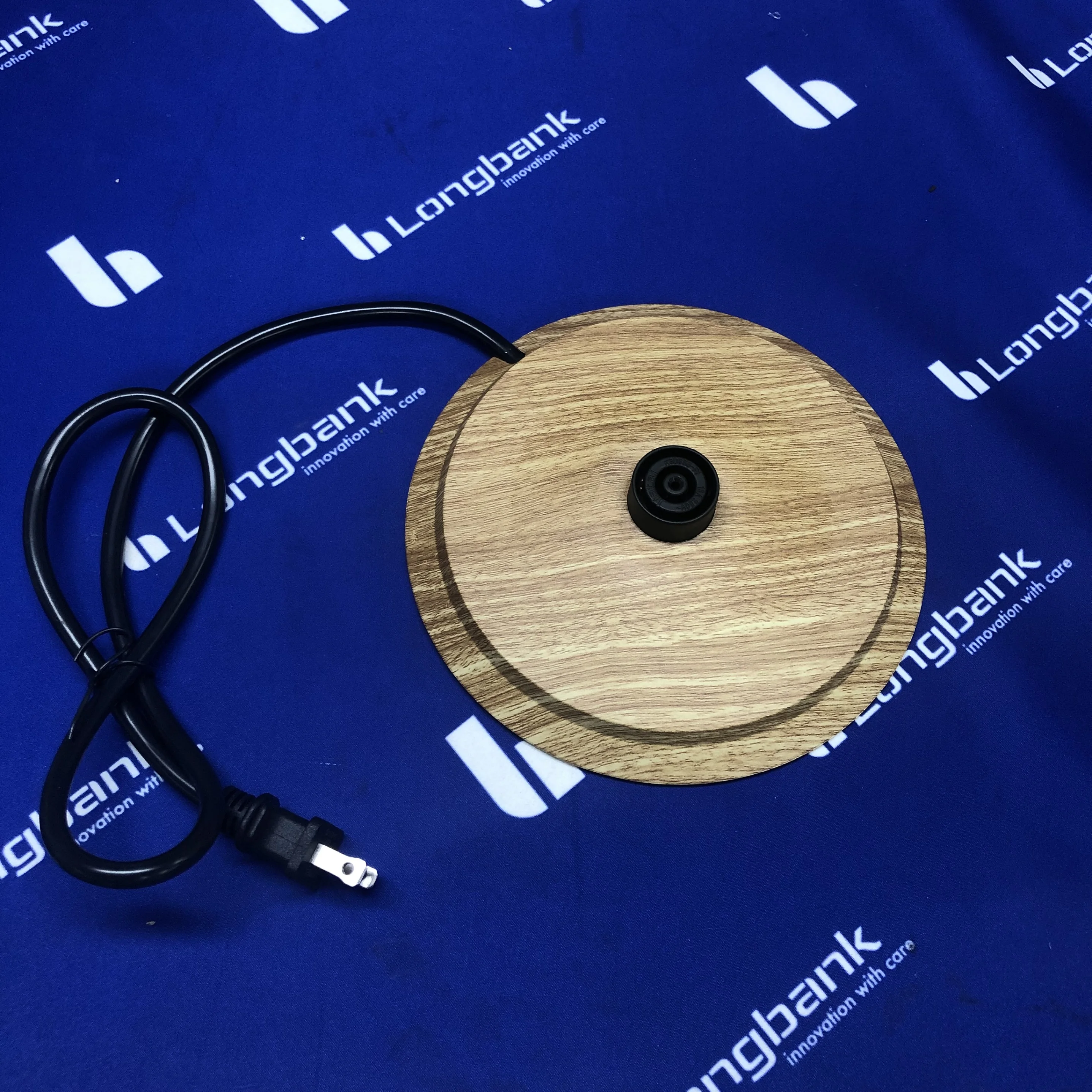 2023 factory new design fashionable wooden grain effect 1.7L electric hot water kettle with automatic switch off