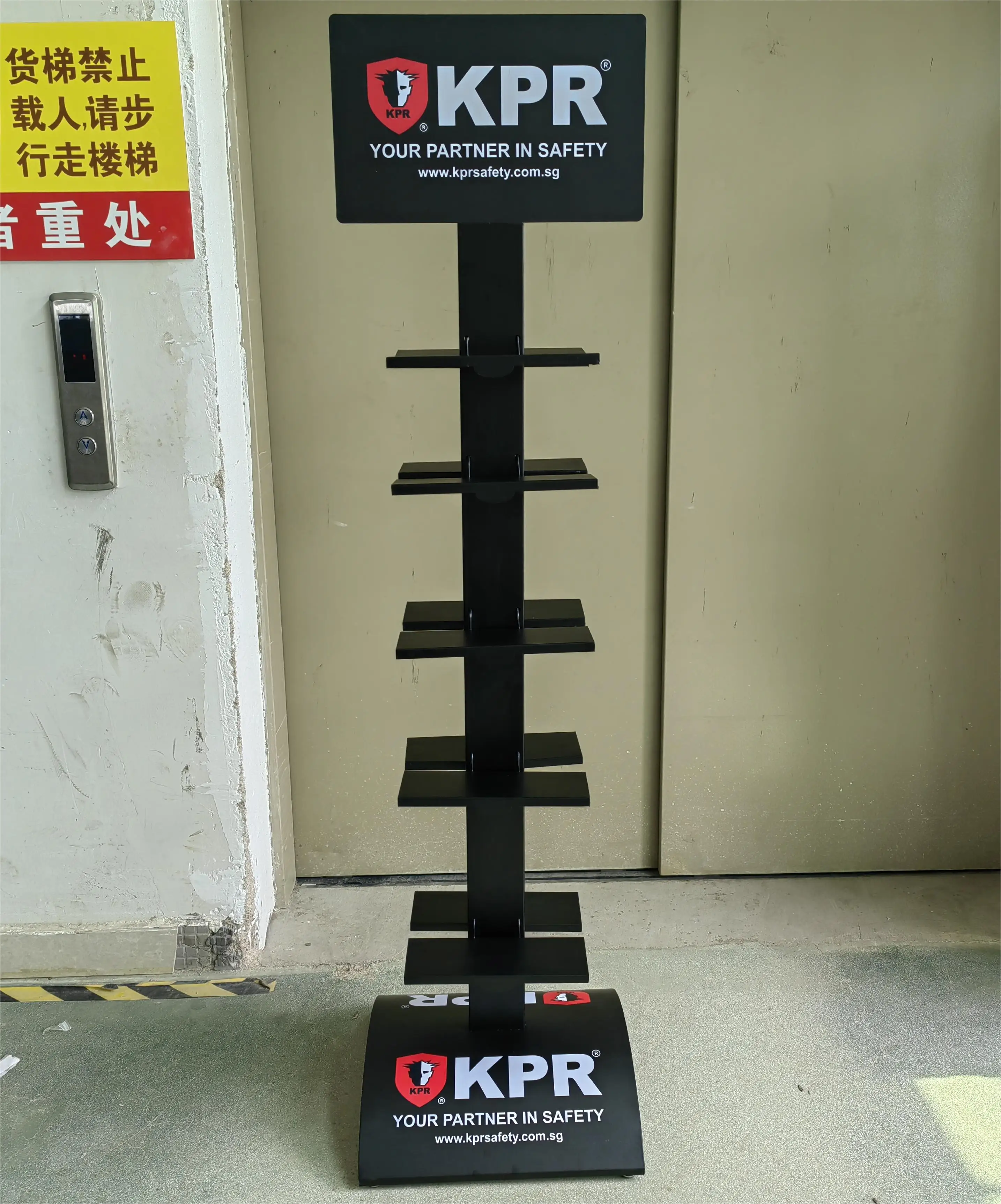 Hot Selling 4 Tiers Retail Cardboard Display Racks Floor Shelf Stand for Snacks