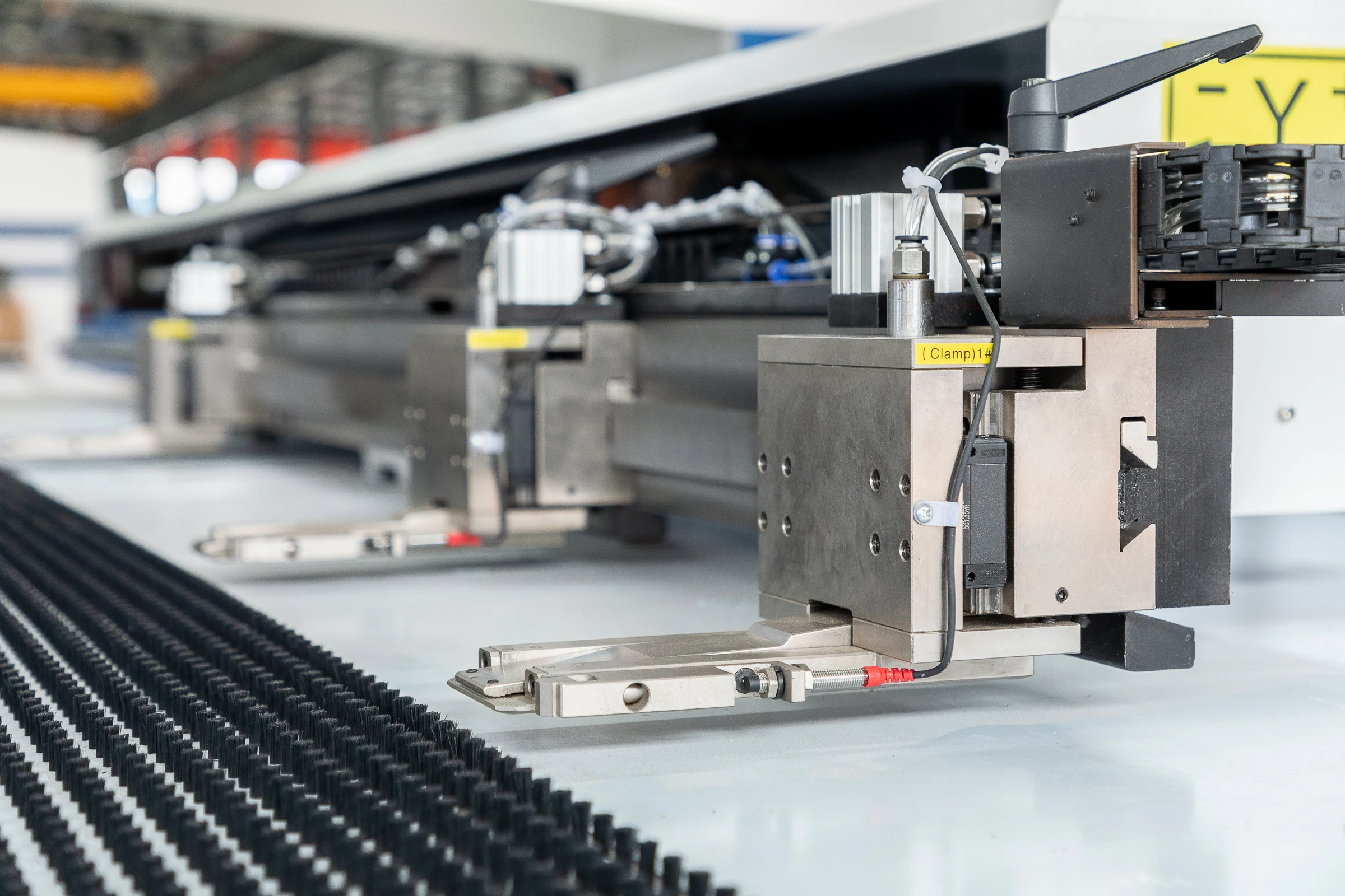 ACCURL  High Quality CNC Turret Punching Machine Servo punch MAX-SF-50T