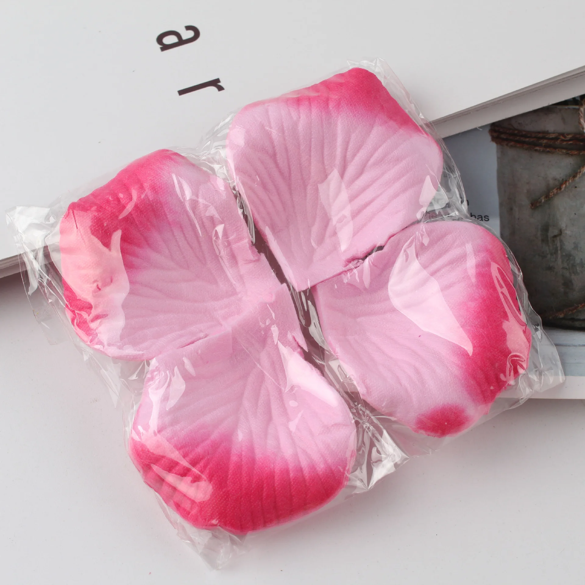 Rose petal sprinkling decorative wedding Decorative rose petal wholesale artificial silk cloth artificial flower