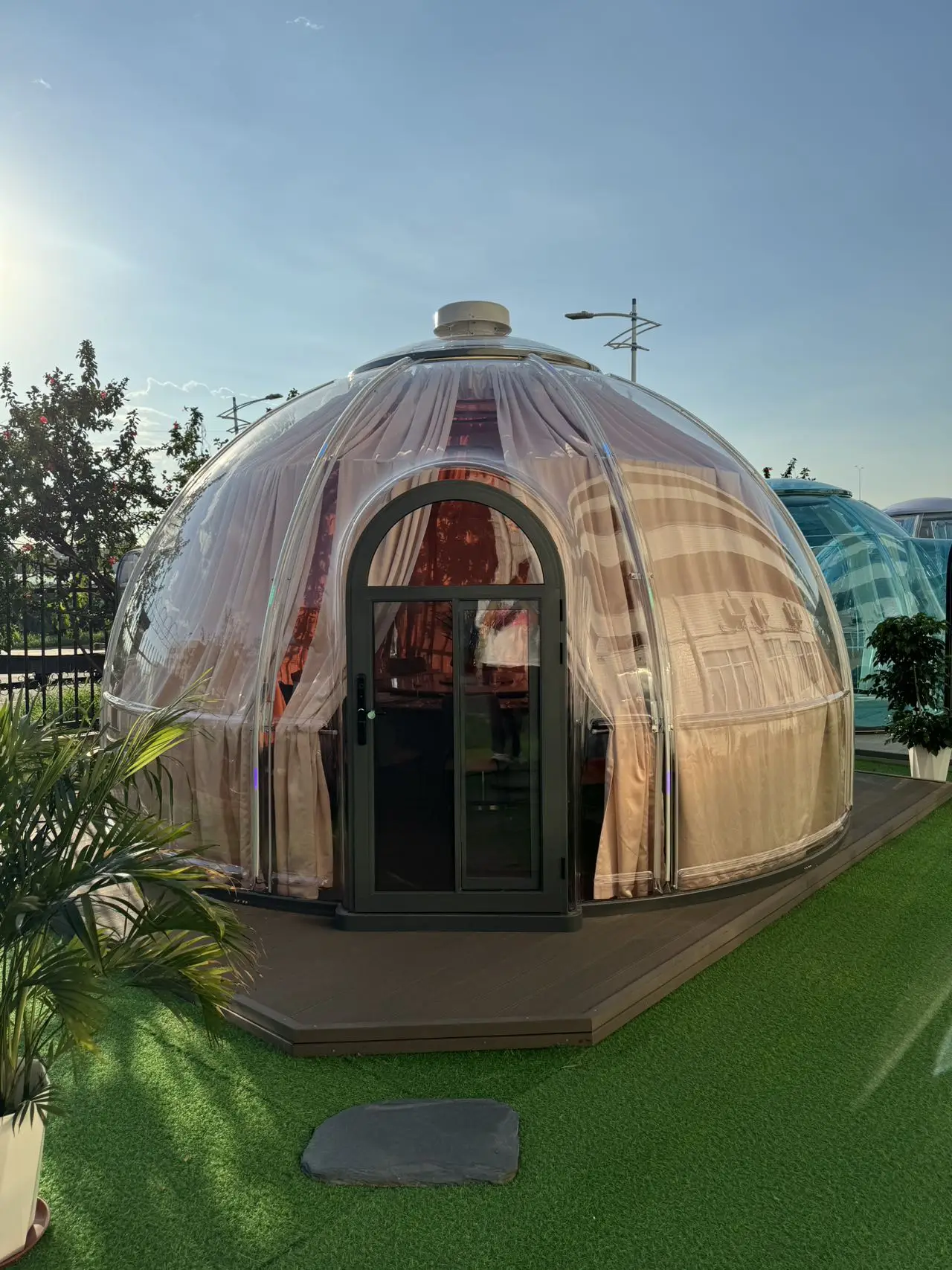 Hot Selling Hotel Polycarbonate Dome Tent Modular Prefab PC Bubble Room Dome House For Resort