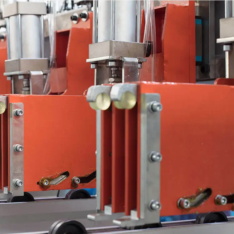 New Special Design Automatic Wood Working  Vertical  Panel Cutting Saw Machine